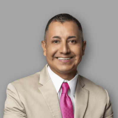 Headshot of Dr. Luis Hinojosa