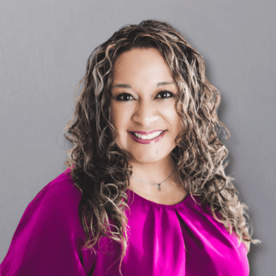 Headshot of Ymelda Y'Herrera